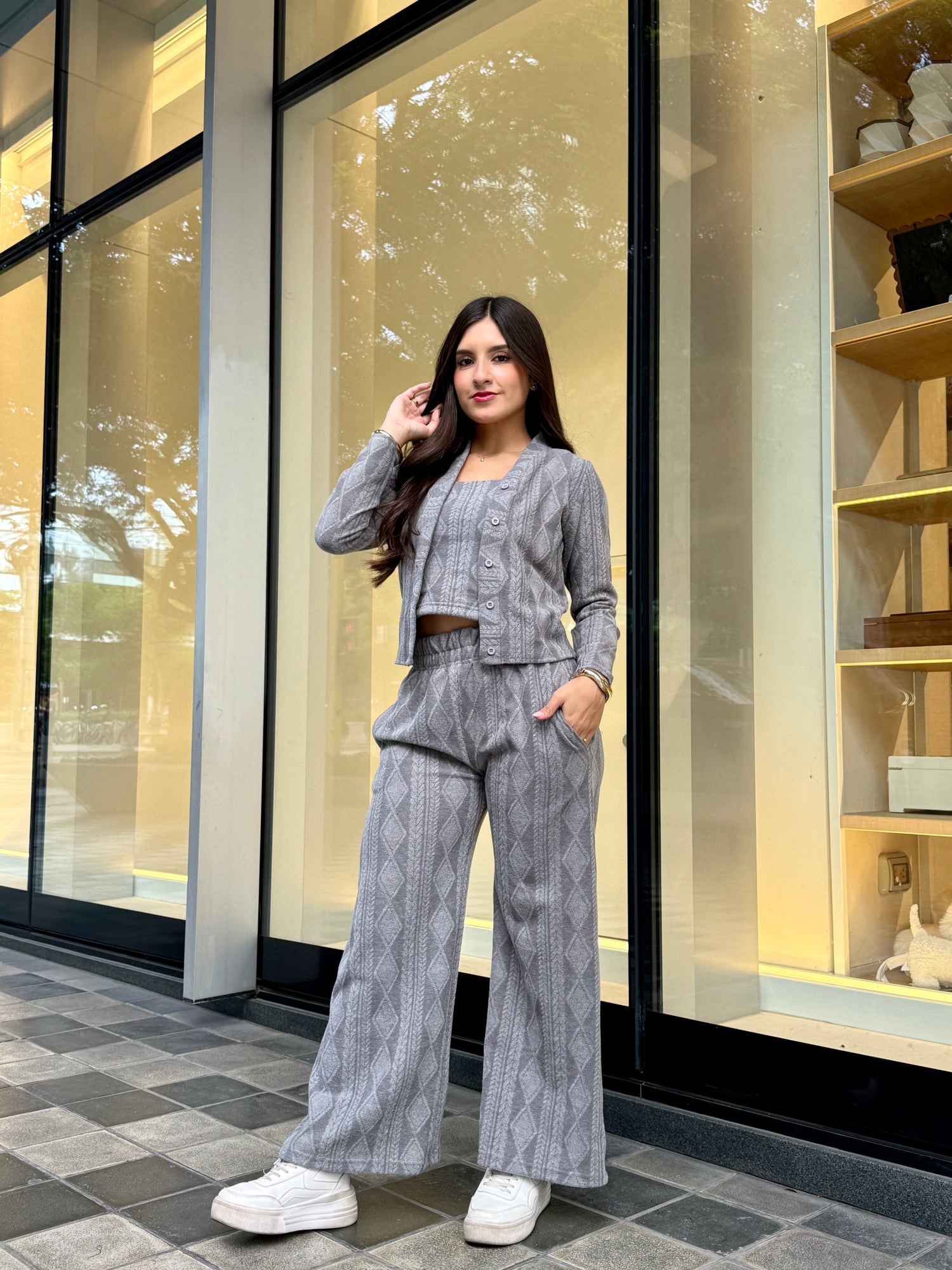 CONFY CHIC