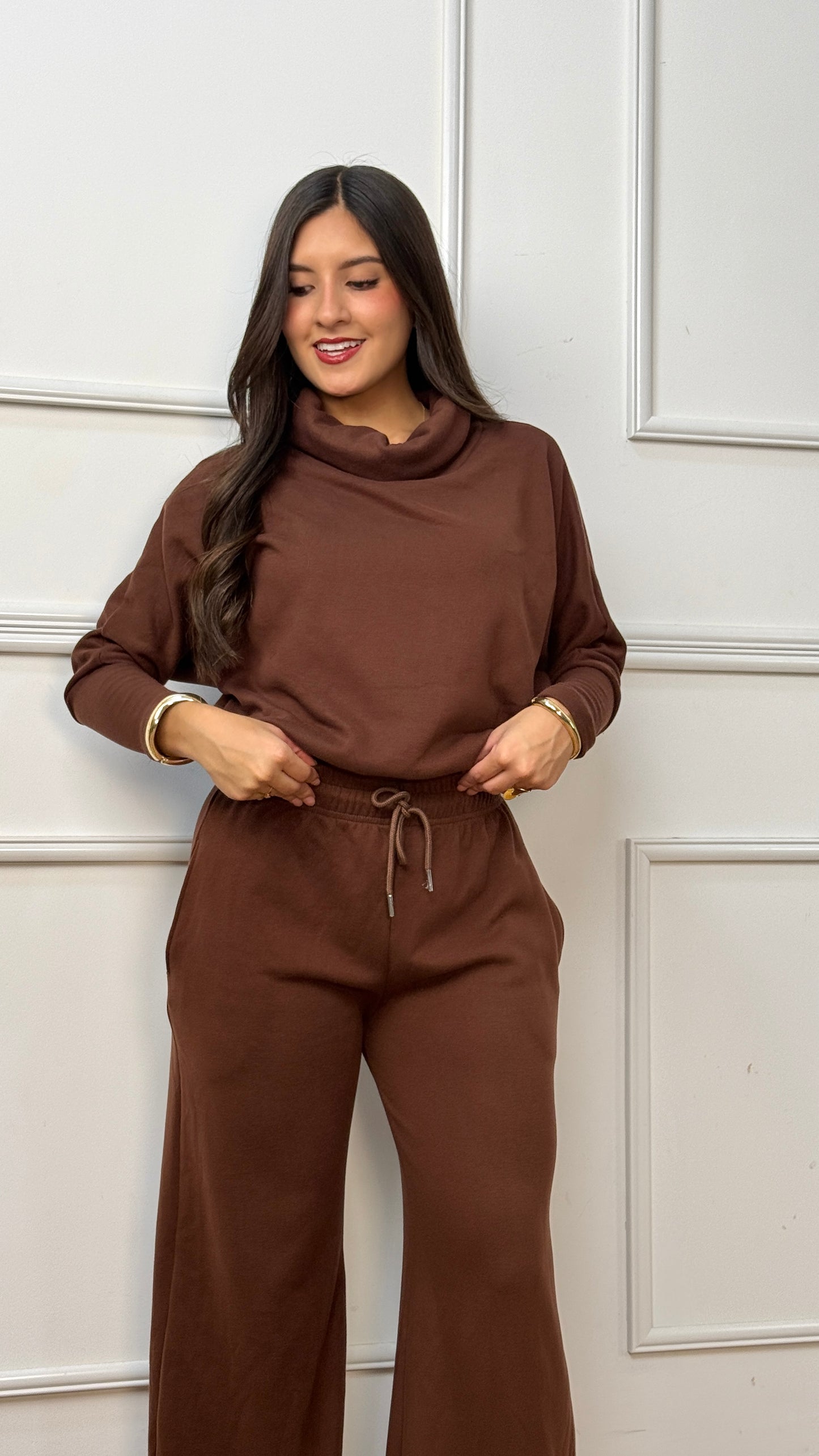 CONJUNTO ALDARA CHOMPERO GRUESO CHOCOLATE