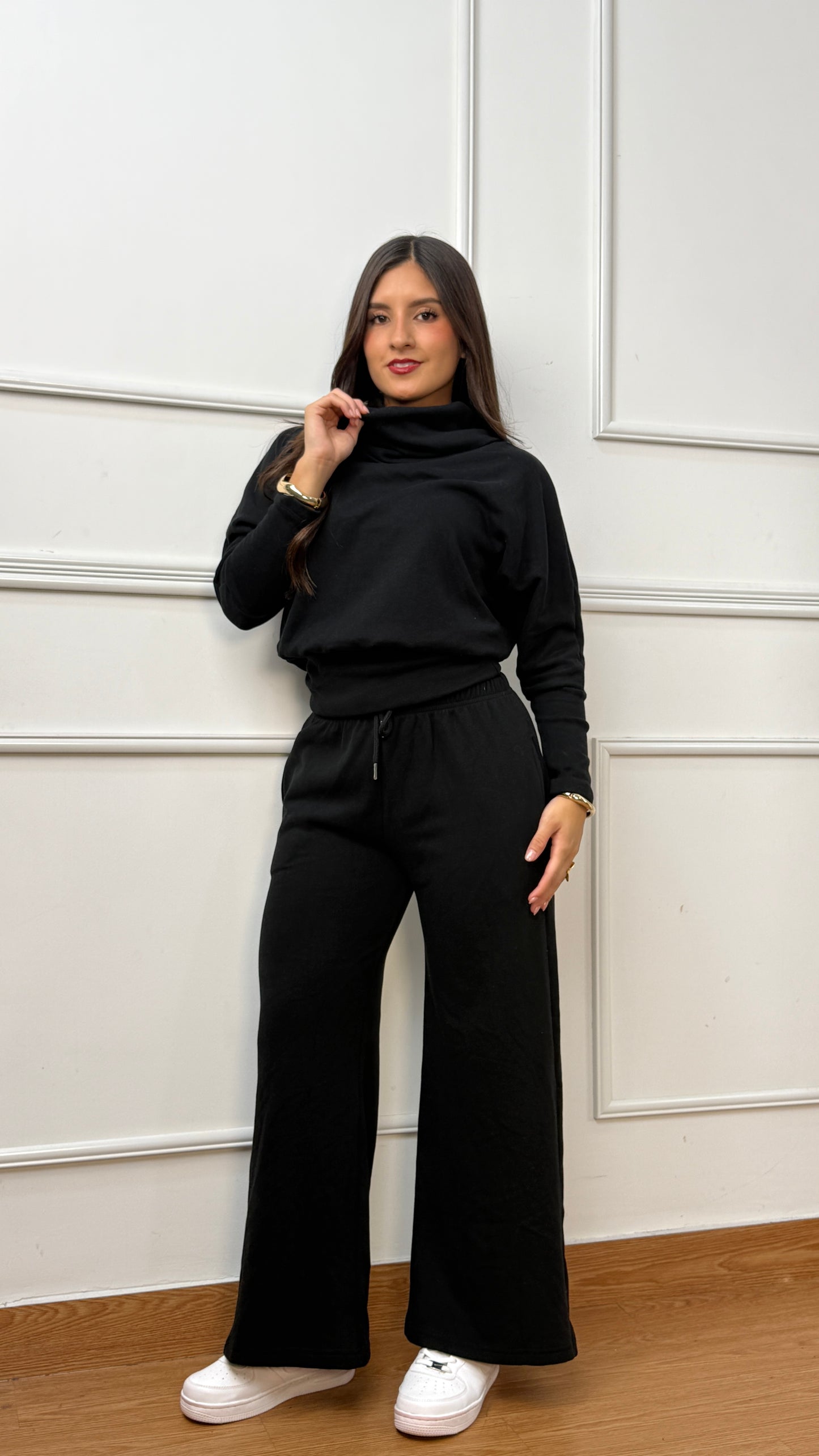 CONJUNTO ALDARA CHOMPERO GRUESO NEGRO