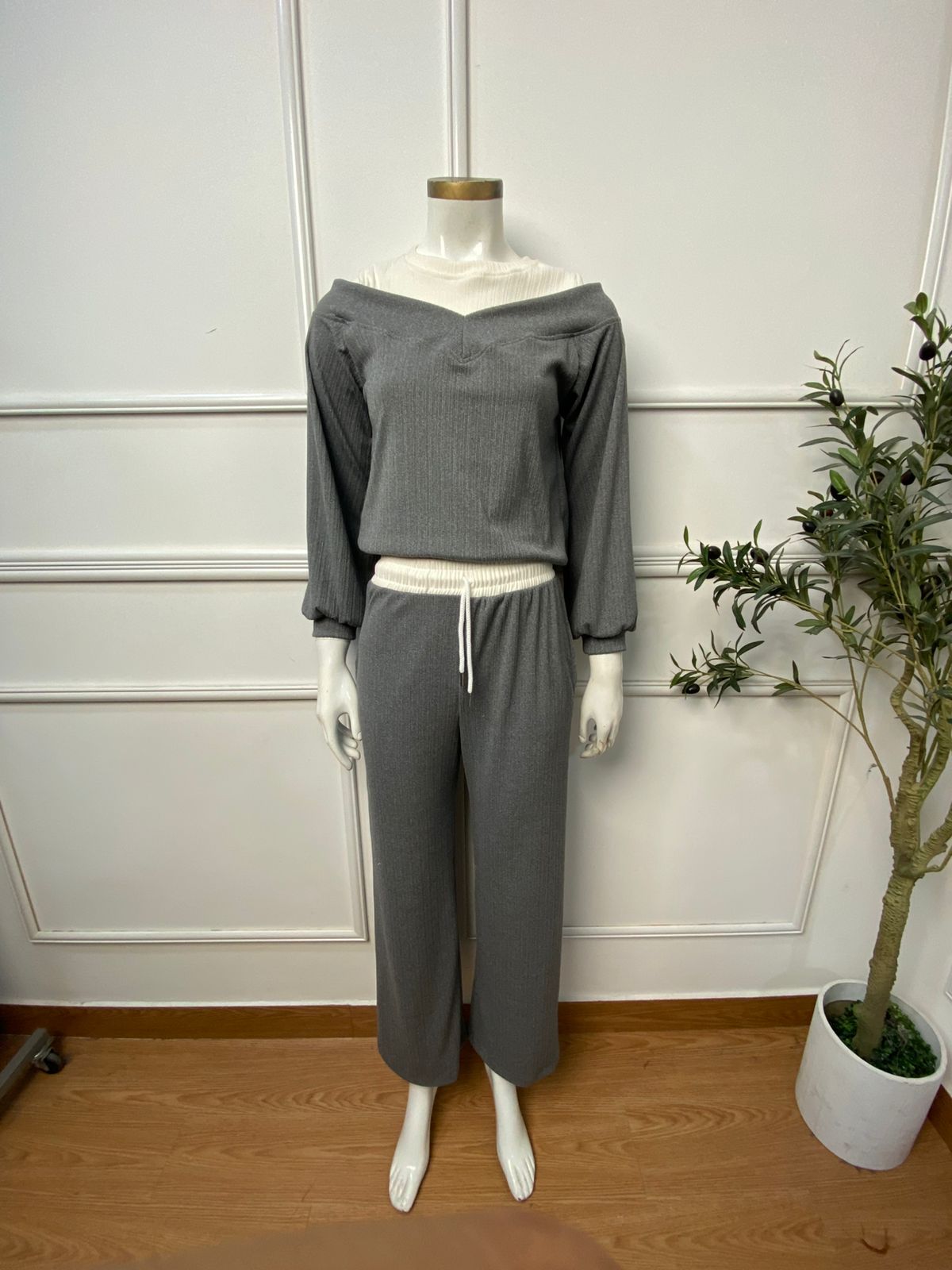 CONJUNTO OLIVIA GRIS